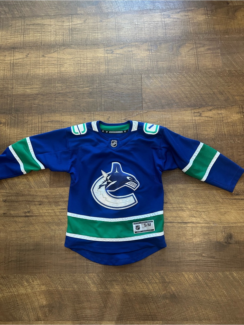 Vancouver Canucks kids jersey